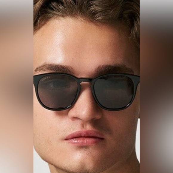 ** New ** - Gucci Unisex Logo Wayfarer in Shiny Black - Picture 7 of 7